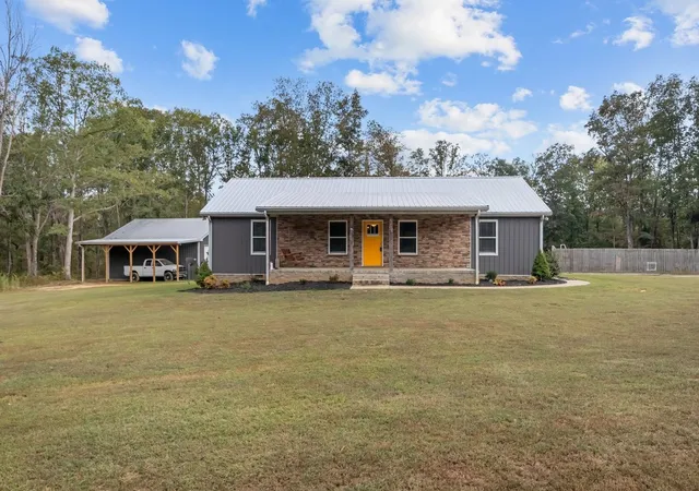 Photo 3 of Single family home for sale at 2250 Butcher Ridge Rd, Cumberland Furnace, TN 37051 | MLS# 3592677 | Listing updated on 2026-09-16