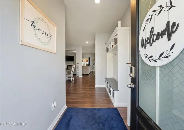 Photo 3 of Single family home for sale at 2894 Red Barn Rd, Knoxville, TN 37931 | MLS# 3592779 | Listing updated on 2026-09-16