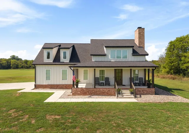 Photo 2 of Single family home for sale at 1271 Rock Springs Rd, Bethpage, TN 37022 | MLS# 3592850 | Listing updated on 2026-09-18