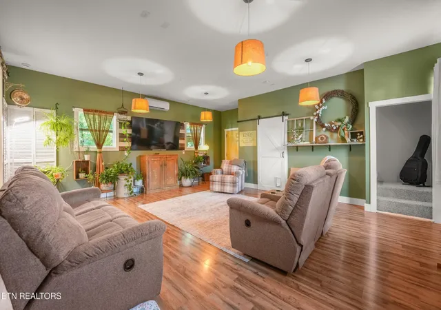 Photo 3 of Single family home for sale at 882 Pigeon Ridge Rd, Crossville, TN 38555 | MLS# 3592820 | Listing updated on 2026-09-16