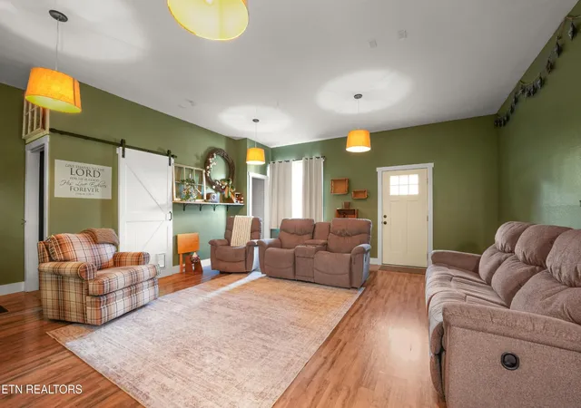 Photo 3 of Single family home for sale at 882 Pigeon Ridge Rd, Crossville, TN 38555 | MLS# 3592820 | Listing updated on 2026-09-16