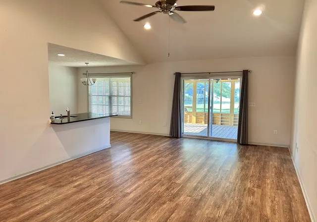 Photo 3 of Single family home for sale at 121 Carolyn Ct, Hillsboro, TN 37342 | MLS# 3593049 | Listing updated on 2026-10-01