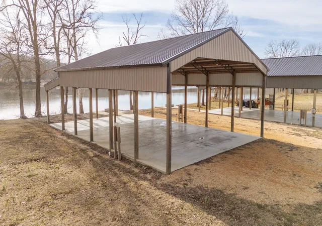 Land for sale at 209 Hardin Btm River Rd, Clifton, TN 38425 | MLS# 3592906