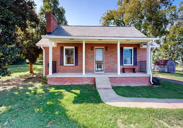Photo 1 of Single family home for sale at 9 Old Hwy 31 E 1, Gallatin, TN 37066 | MLS# 3592998 | Listing updated on 2026-09-17