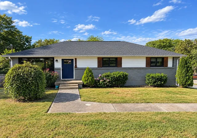 Single family home for sale at 909 N Graycroft Ave, Madison, TN 37115 | MLS# 3592976