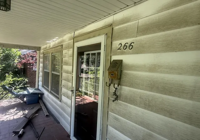 Photo 3 of Single family home for sale at 266 W Forest Ave, Jackson, TN 38301 | MLS# 3593088 | Listing updated on 2026-09-16