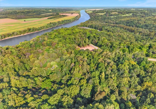 Photo 2 of Land for sale at 0 Cumberland Ridge Rd, Clarksville, TN 37043 | MLS# 3593317 | Listing updated on 2026-09-17