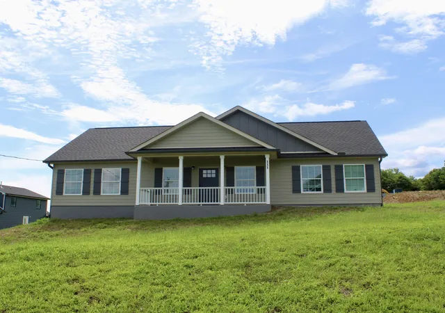 Photo 3 of Single family home for sale at 111 Alice Preston Loop, Gordonsville, TN 38563 | MLS# 3594275 | Listing updated on 2026-09-18