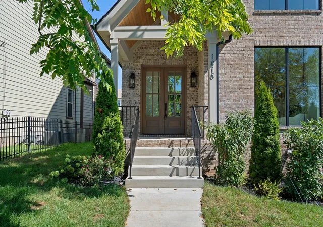 Photo 3 of Single family home for sale at 1010 Argyle Ave, Nashville, TN 37203 | MLS# 3593057 | Listing updated on 2026-09-16