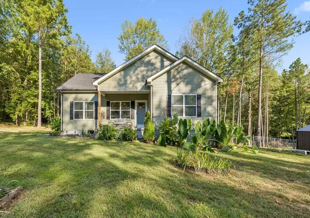 Photo 2 of Single family home for sale at 101 Cordle Ct, Charlotte, TN 37036 | MLS# 3593113 | Listing updated on 2026-09-17