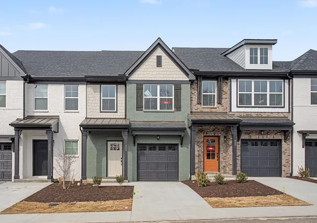 Photo 1 of Townhouse for sale at 163 Rothwood Pvt Dr, Hendersonville, TN 37075 | MLS# 3593162 | Listing updated on 2026-09-16