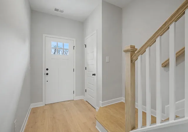 Photo 4 of Townhouse for sale at 163 Rothwood Pvt Dr, Hendersonville, TN 37075 | MLS# 3593162 | Listing updated on 2026-09-16
