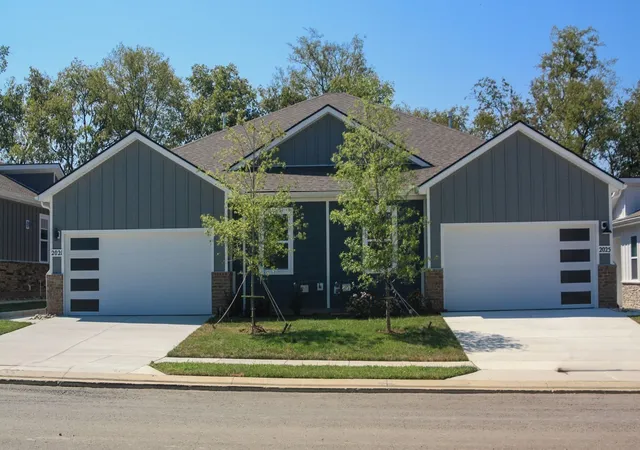 Photo 2 of Single family home for sale at 2181 Holmesburg Pvt Cir, Gallatin, TN 37066 | MLS# 3593173 | Listing updated on 2026-09-16