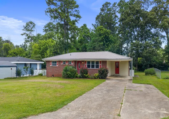 Photo 3 of Single family home for sale at 26 Stovall St, Fort Oglethorpe, GA 30742 | MLS# 3593176 | Listing updated on 2026-09-16