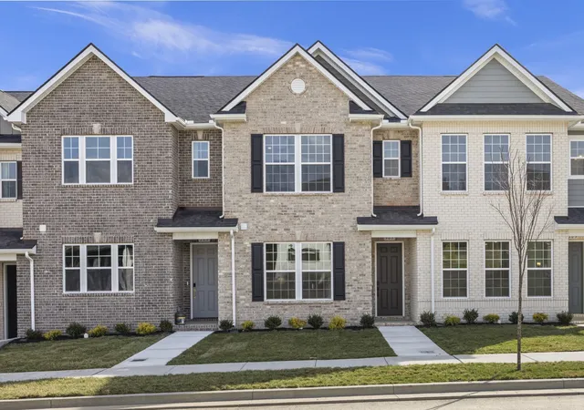 Photo 3 of Townhouse for sale at 315 Lynwood Sta Blvd, Mount Juliet, TN 37122 | MLS# 3593189 | Listing updated on 2026-09-20