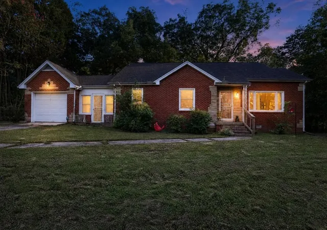 Photo 2 of Sale Pending at 118 Rowland St, Camden, TN 38320 | MLS# 3593219 | Listing updated on 2026-09-18