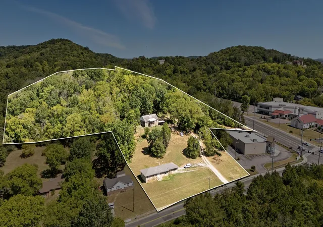 Photo 1 of Land for sale at 3712 Kings Ln, Nashville, TN 37218 | MLS# 3593214 | Listing updated on 2026-09-16