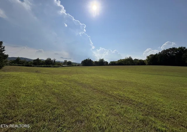 Photo 2 of Single family home for sale at 285 Hinchey Holw Rd, Jefferson City, TN 37760 | MLS# 3593255 | Listing updated on 2026-09-16