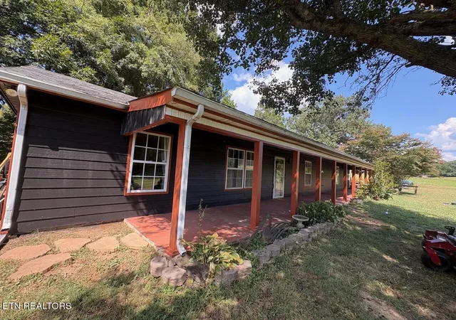 Photo 3 of Single family home for sale at 285 Hinchey Holw Rd, Jefferson City, TN 37760 | MLS# 3593255 | Listing updated on 2026-09-16
