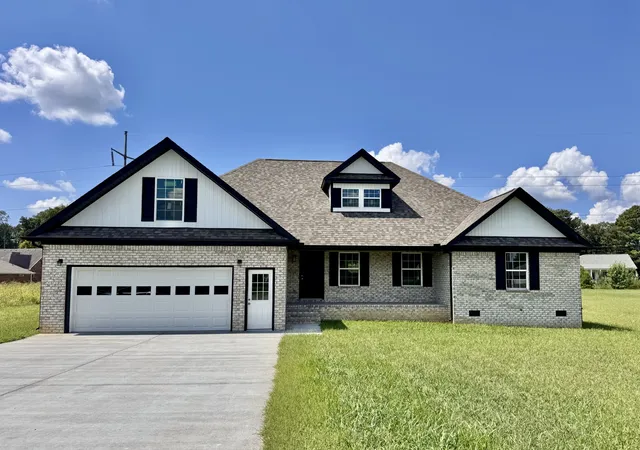 Photo 2 of Single family home for sale at 150 Sundance Dr, Lawrenceburg, TN 38464 | MLS# 3593300 | Listing updated on 2026-09-17