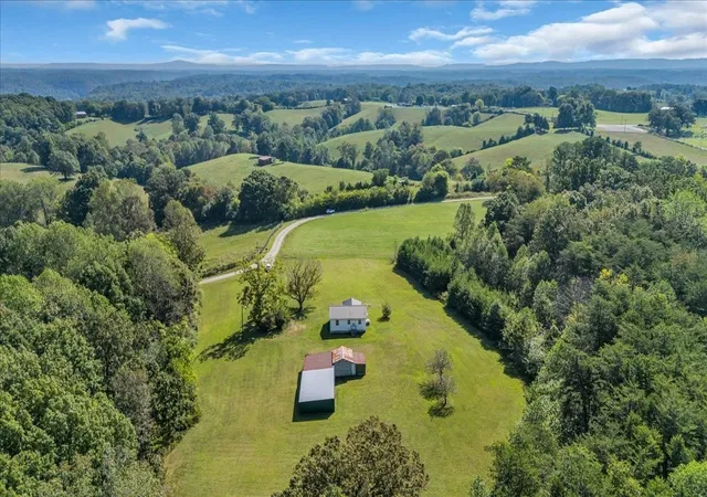 Photo 1 of Single family home for sale at 341 Rigsby Rd, Smithville, TN 37166 | MLS# 3593524 | Listing updated on 2026-10-04