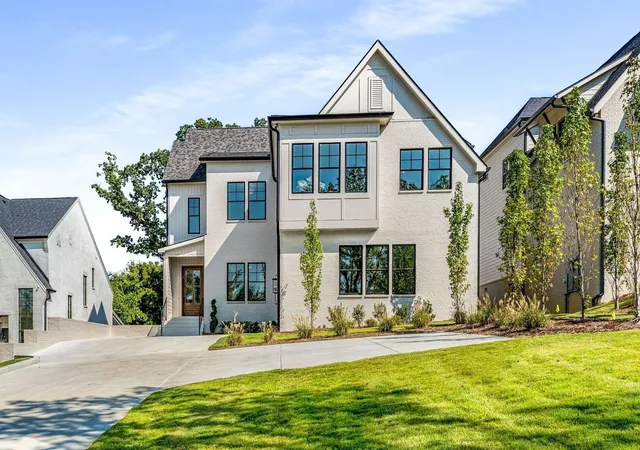 Photo 1 of Single family home for sale at 3420a Golf Clb Ln, Nashville, TN 37215 | MLS# 3593936 | Listing updated on 2026-09-18