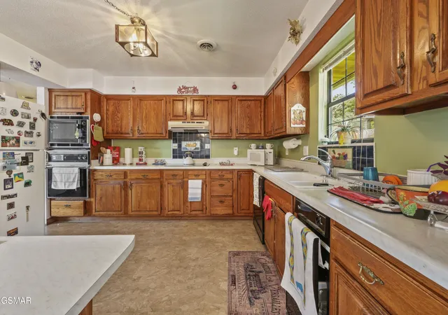 Photo 4 of Single family home for sale at 378 White Oak Cir, Kodak, TN 37764 | MLS# 3593610 | Listing updated on 2026-09-17