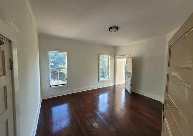 Photo 3 of Single family home for sale at 307 Sampson Ave N, Dyersburg, TN 38024 | MLS# 3593752 | Listing updated on 2026-10-04