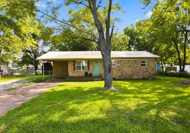 Photo 1 of Single family home for sale at 135 Glover St, Atwood, TN 38220 | MLS# 3593707 | Listing updated on 2026-09-24