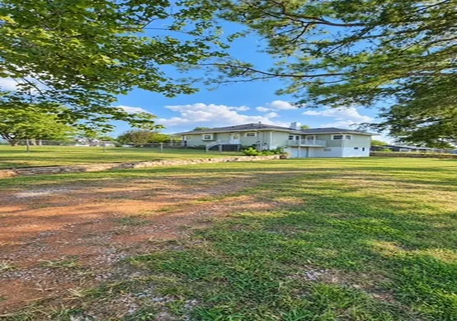 Photo 3 of Single family home for sale at 617 Cumberland St E, Cowan, TN 37318 | MLS# 3593901 | Listing updated on 2026-09-17