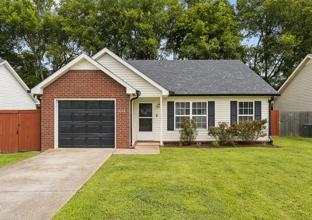 Photo 1 of Single family home for sale at 3012 Roscommon Dr, Murfreesboro, TN 37128 | MLS# 3594287 | Listing updated on 2026-09-24