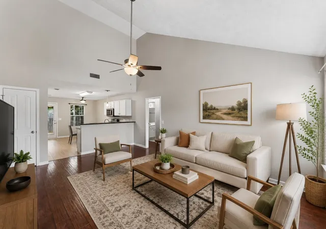 Photo 3 of Single family home for sale at 3012 Roscommon Dr, Murfreesboro, TN 37128 | MLS# 3594287 | Listing updated on 2026-09-24