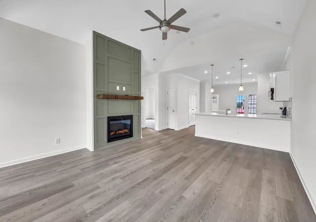 Photo 3 of Sale Pending at 1220 Mourning Cloak Dr, Clarksville, TN 37043 | MLS# 3593762 | Listing updated on 2026-09-17