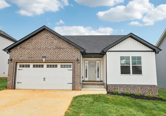 Photo 2 of Single family home for sale at 376 Hereford Farms, Clarksville, TN 37043 | MLS# 3593801 | Listing updated on 2026-09-25