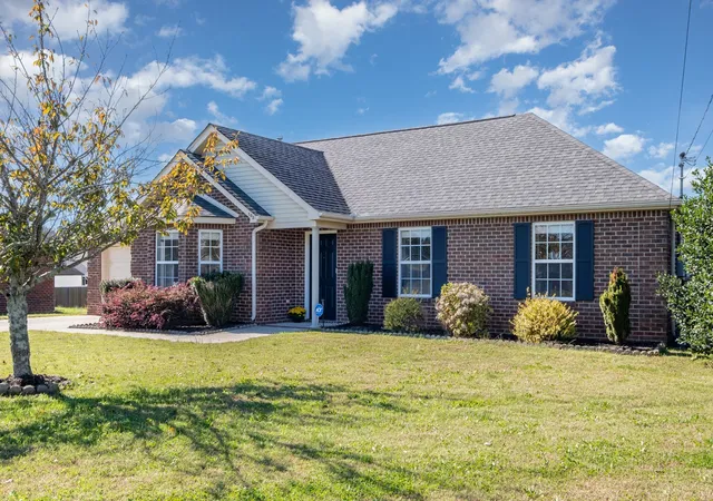 Photo 3 of Single family home for sale at 105 Blythe Ct, Smyrna, TN 37167 | MLS# 3593970 | Listing updated on 2026-09-17
