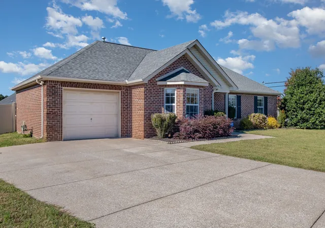 Photo 4 of Single family home for sale at 105 Blythe Ct, Smyrna, TN 37167 | MLS# 3593970 | Listing updated on 2026-09-17