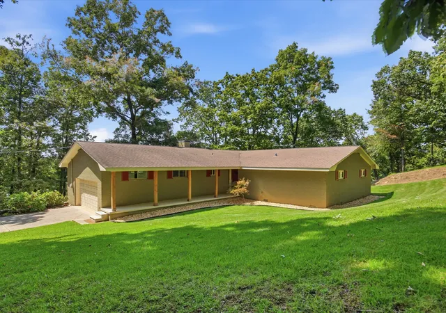 Photo 1 of Single family home for sale at 334 Echo Ln, Killen, AL 35645 | MLS# 3593835 | Listing updated on 2026-09-17