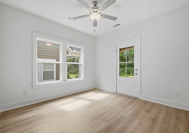 Photo 3 of Single family home for sale at 734 Coburg St, Gallatin, TN 37066 | MLS# 3593816 | Listing updated on 2026-09-17