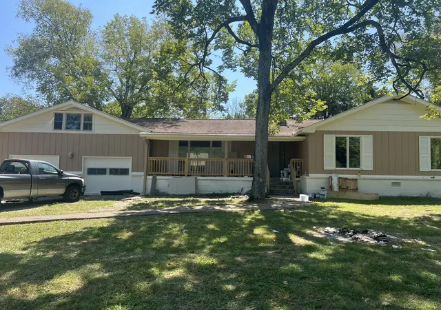 Photo 2 of Single family home for sale at 115 Oakmont Dr, Mount Juliet, TN 37122 | MLS# 3593945 | Listing updated on 2026-10-03