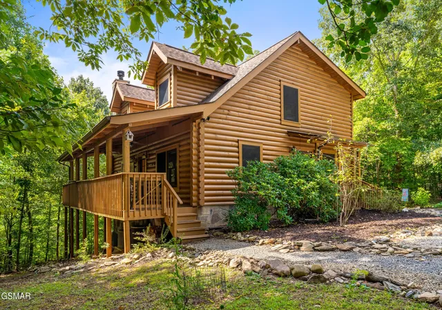 Photo 1 of Single family home for sale at 3839 Saddle Brk Way, Sevierville, TN 37862 | MLS# 3593869 | Listing updated on 2026-09-18