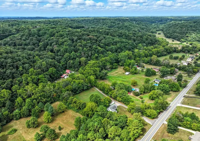 Photo 2 of Single family home for sale at 3119 Tyree Springs Rd, Hendersonville, TN 37075 | MLS# 3594044 | Listing updated on 2026-09-17
