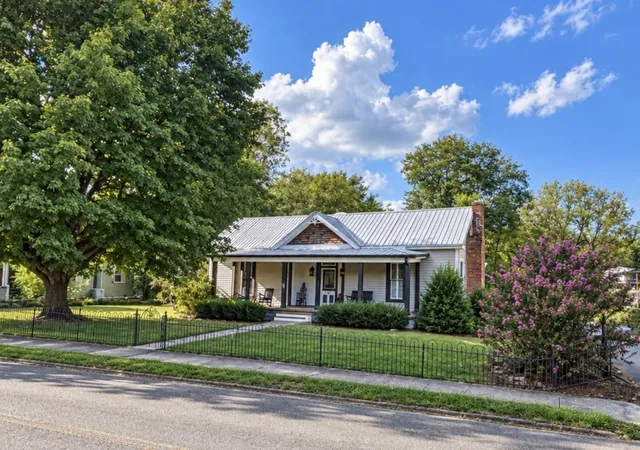 Single family home for sale at 218 W Main St, Liberty, TN 37095 | MLS# 3594084