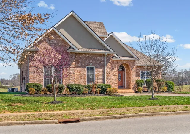 Photo 4 of Single family home for sale at 2597 Stone Manor Way, Clarksville, TN 37043 | MLS# 3594296 | Listing updated on 2026-09-21