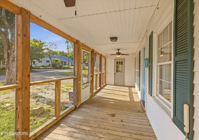 Photo 3 of Single family home for sale at 500 Monroe St, Madisonville, TN 37354 | MLS# 3593934 | Listing updated on 2026-09-22