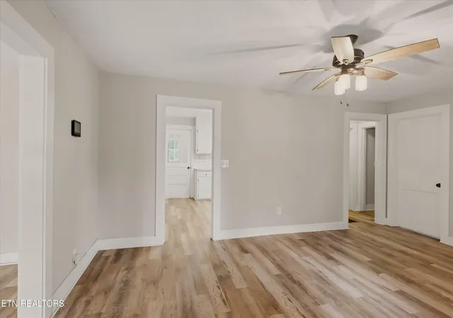Photo 3 of Single family home for sale at 500 Monroe St, Madisonville, TN 37354 | MLS# 3593934 | Listing updated on 2026-09-22