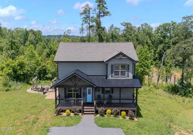 Photo 2 of Single family home for sale at 242 Lily Jo Way, Sevierville, TN 37876 | MLS# 3593956 | Listing updated on 2026-10-18