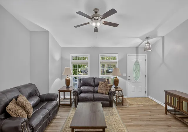 Photo 2 of Single family home for sale at 15 Hipswell Ct, Crossville, TN 38558 | MLS# 3593971 | Listing updated on 2026-09-17