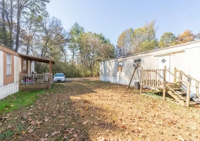 Listing Photo 5 - Condo for sale in building located at 434 N Pine St, Whitwell, TN 37397