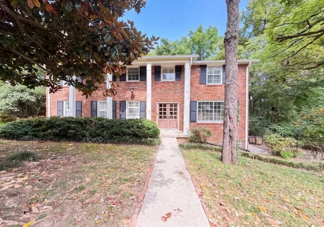 Single family home for sale at 840 Highland Crst Dr, Nashville, TN 37205 | MLS# 3594023