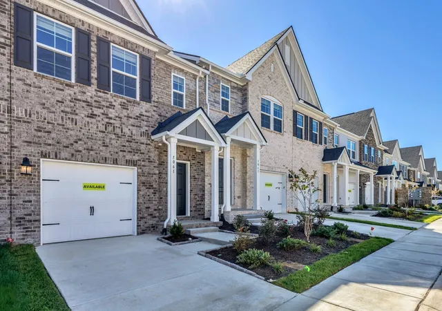 Photo 2 of Townhouse for sale at 5015 Dayflower Dr, Hermitage, TN 37076 | MLS# 3594055 | Listing updated on 2026-09-17